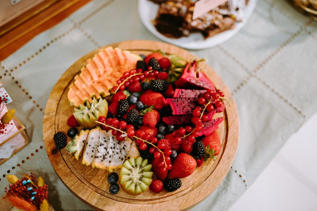 Mesa de brunch para um evento familiar